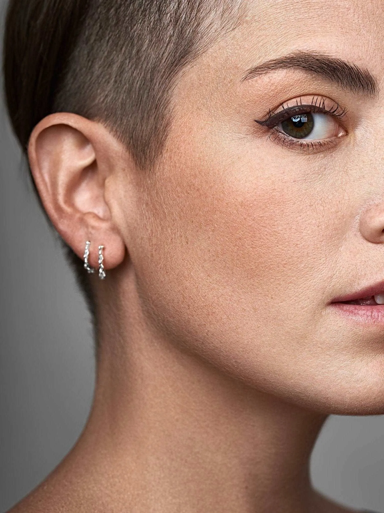 Dafang Chain Earrings with Backs
