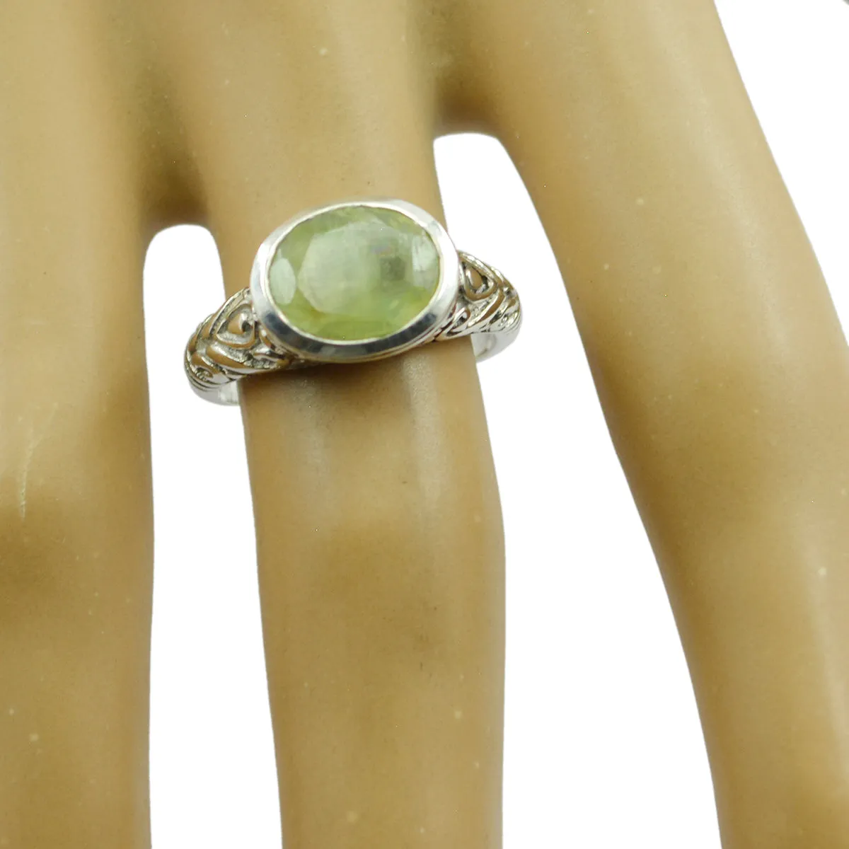 Engaging Gemstone Prehnite Solid Silver Rings Gift For Friendship