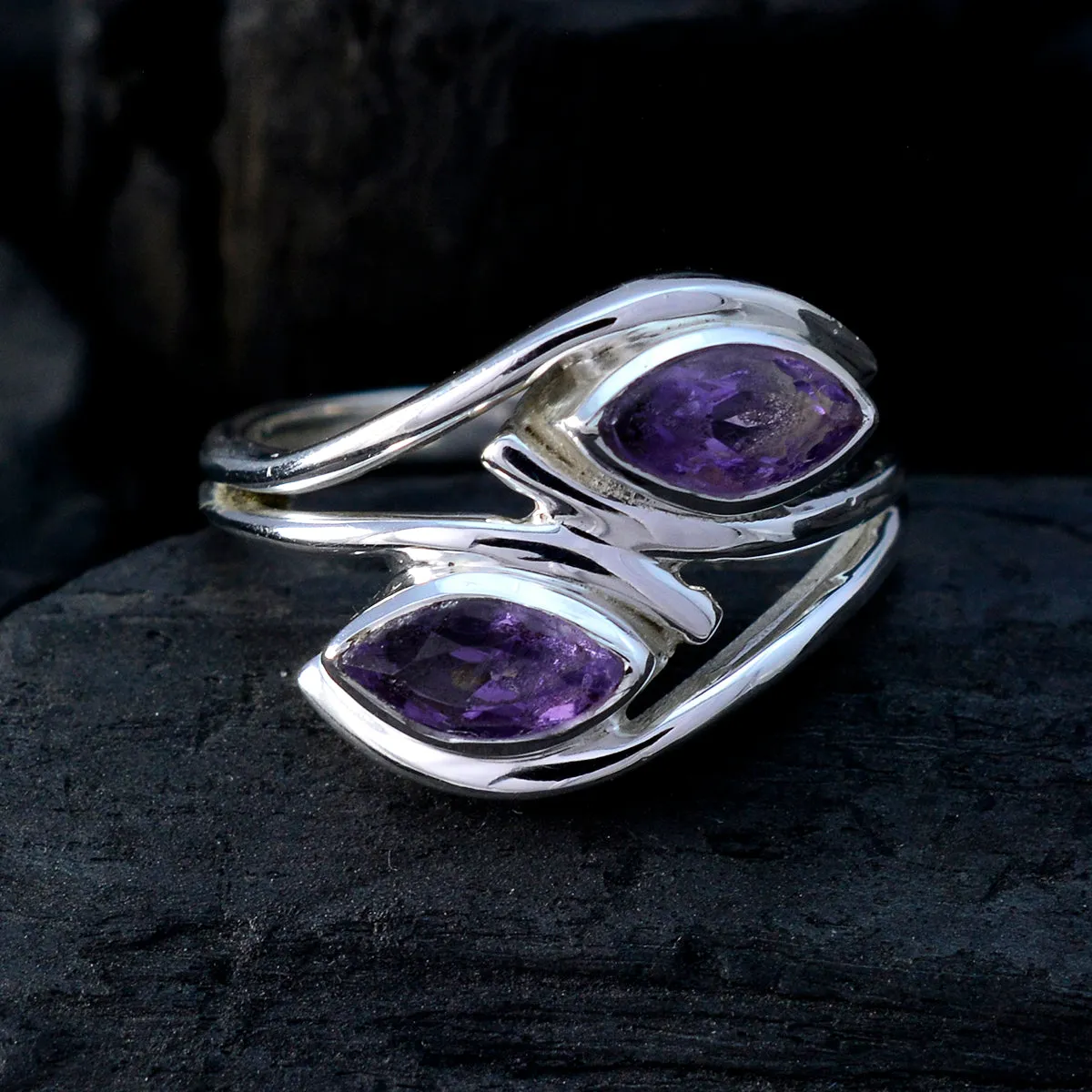 Fine-Looking Gem Amethyst Sterling Silver Ring Exporter Jewellery